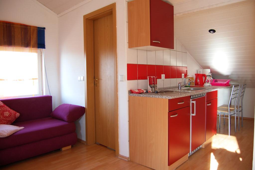 Apartments Setka Krk Town Quarto foto