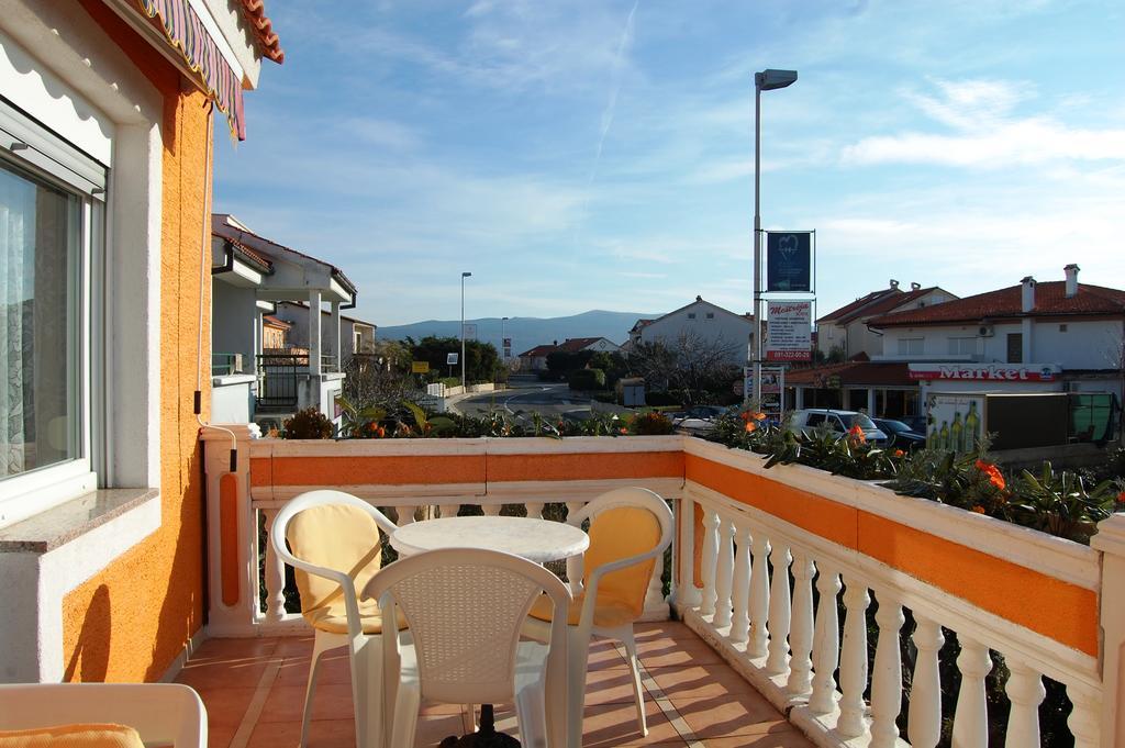 Apartments Setka Krk Town Quarto foto