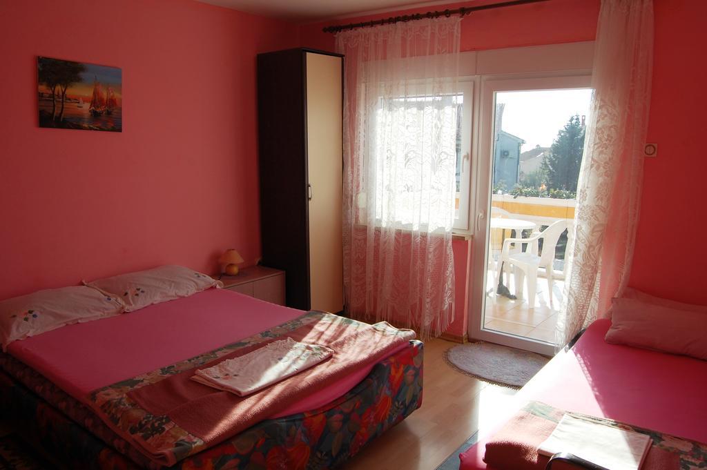 Apartments Setka Krk Town Quarto foto